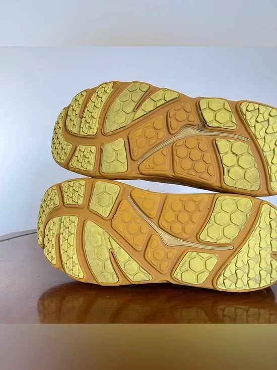 Hoka Unisex Bondi B3LS Varsity Yellow Running Sneakers - Picture 6 of 8